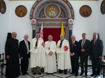 Delegación con Mons. Giacinto-Boulos Marcuzzo